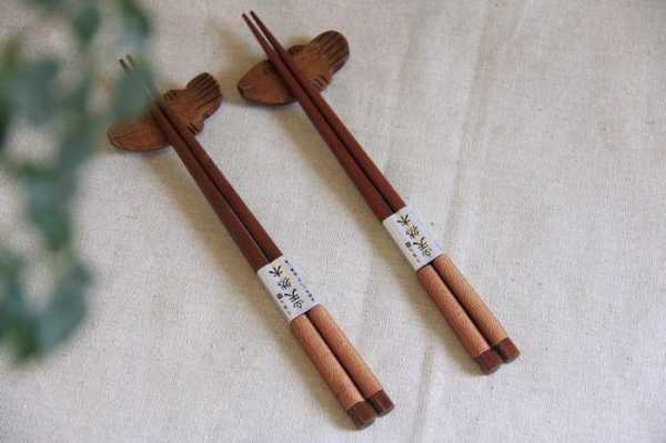 筷子短文（筷子短文介绍的内容不一致的是什么意思）-图2